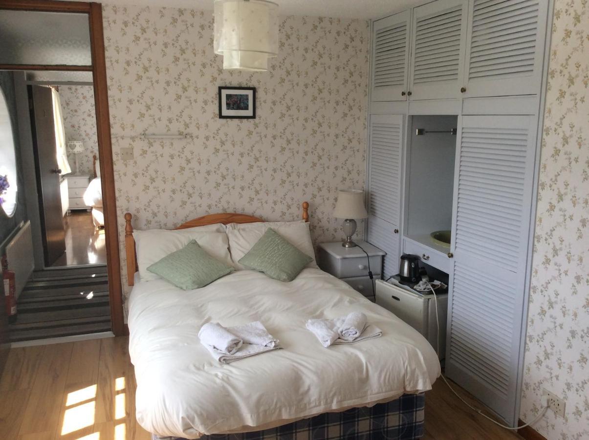 Barkers Accommodation Spanish Point Eksteriør bilde